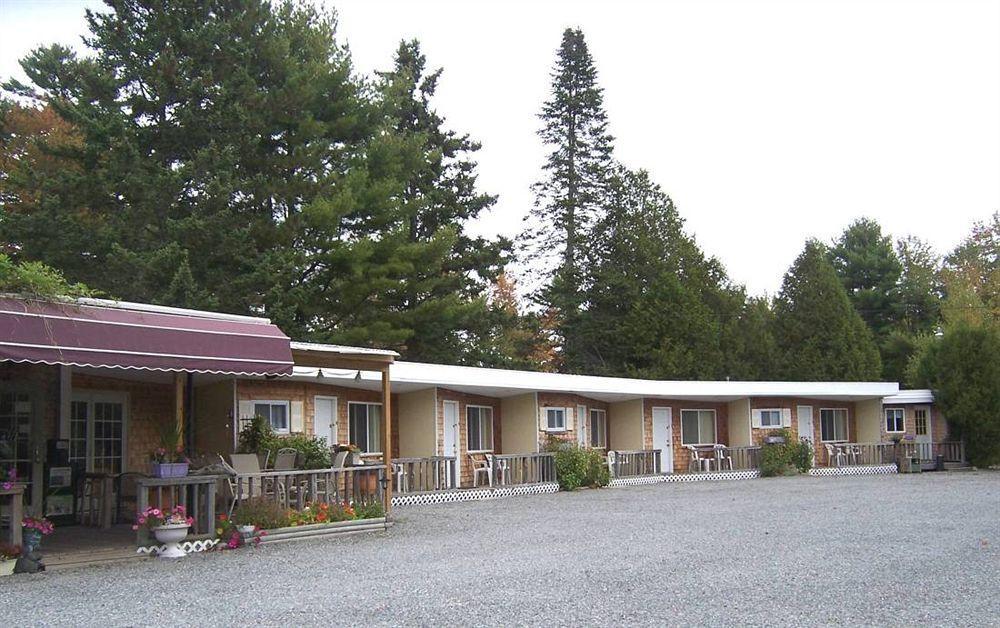 Twilite Motel Ellsworth Exterior photo